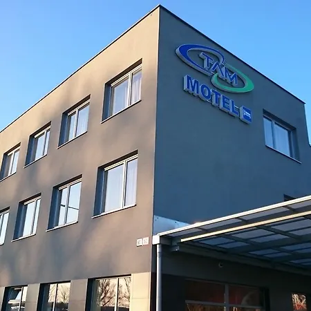 Motel Tam Autohof 3*
